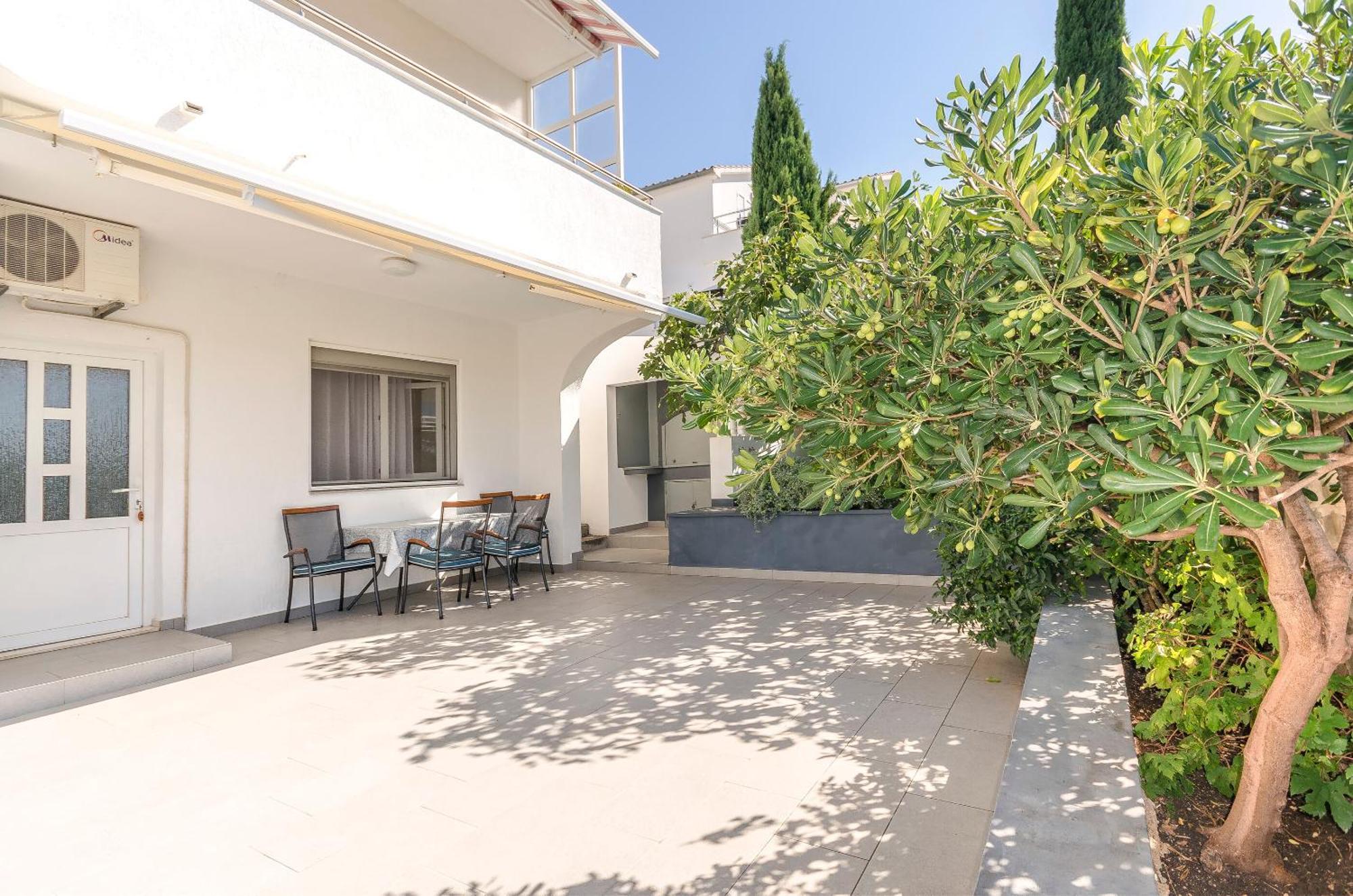 Apartments Danica Tisno Luaran gambar