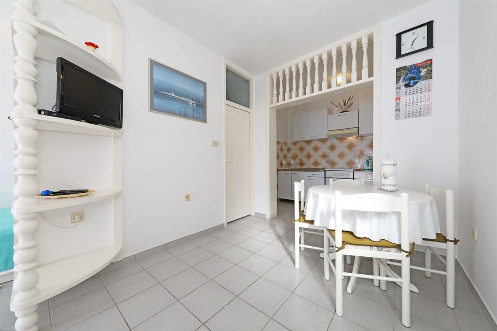 Apartments Danica Tisno Luaran gambar